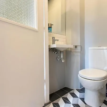 Apartment Pretty Clerigos 132 *